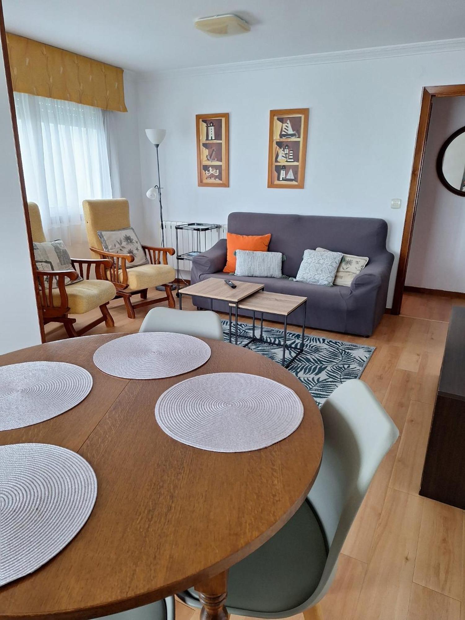 3 * Vilagarcia de Arousa