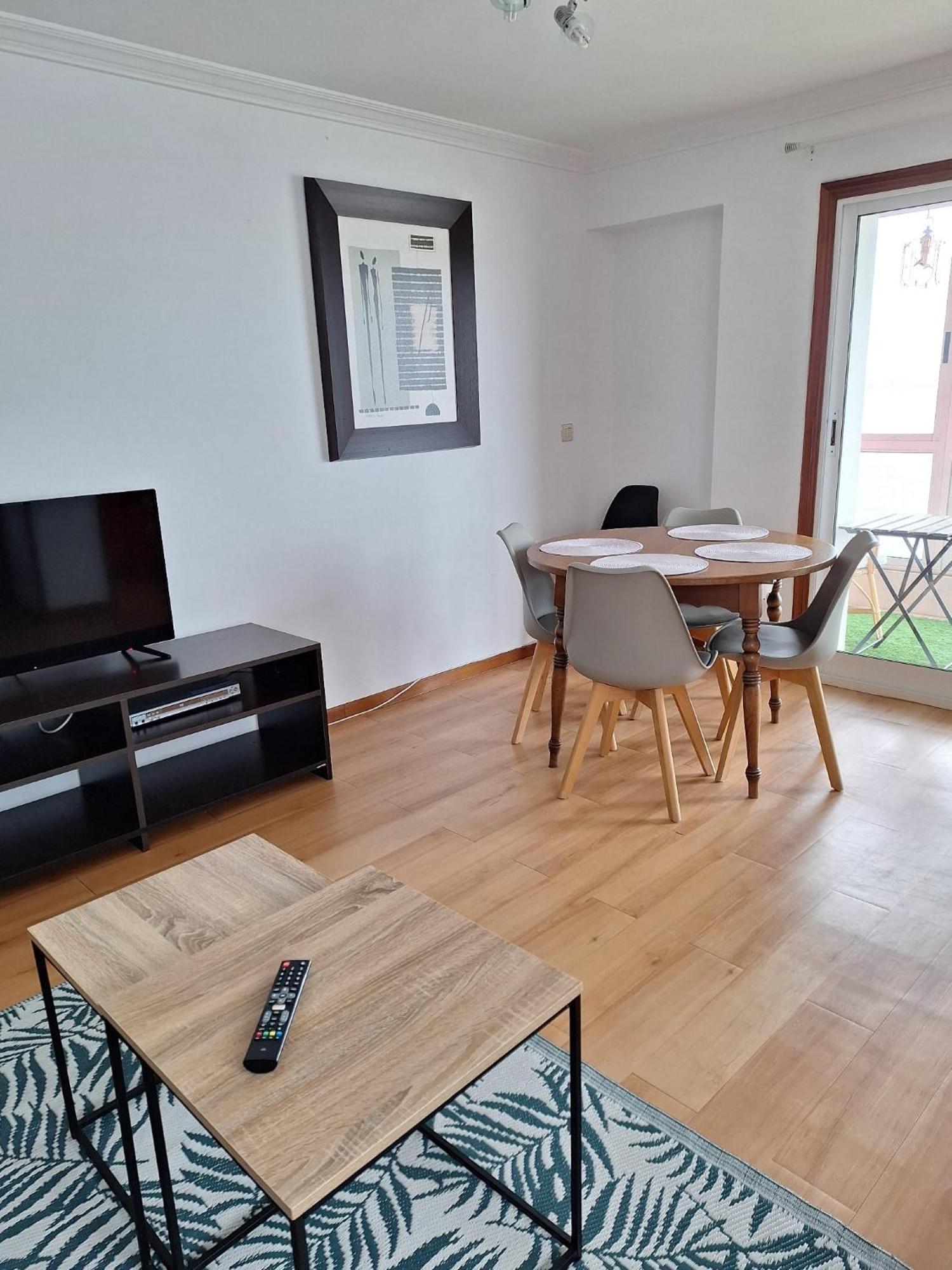 3 Apartment *